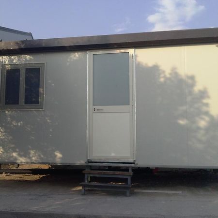 Motta SantʼAnastasia Sivillage المظهر الخارجي الصورة