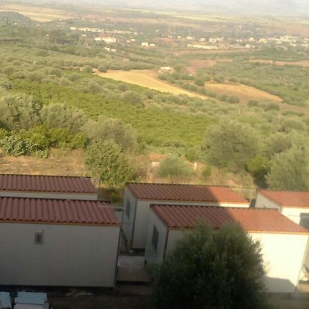 Motta SantʼAnastasia Sivillage المظهر الخارجي الصورة